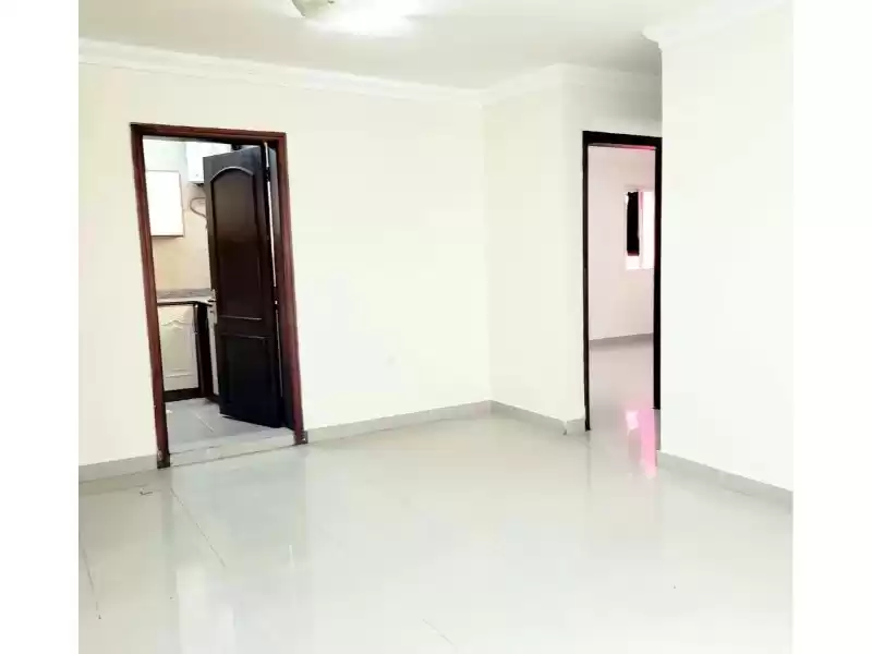 Mixed Use Ready Property 7+ Bedrooms U/F Building  for rent in Al Sadd , Doha #15247 - 1  image 